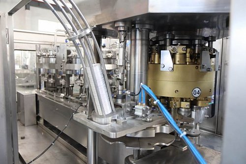 Моноблок розлива и укупора  в жестяную банку GBF12-4, 3 000 бан/час